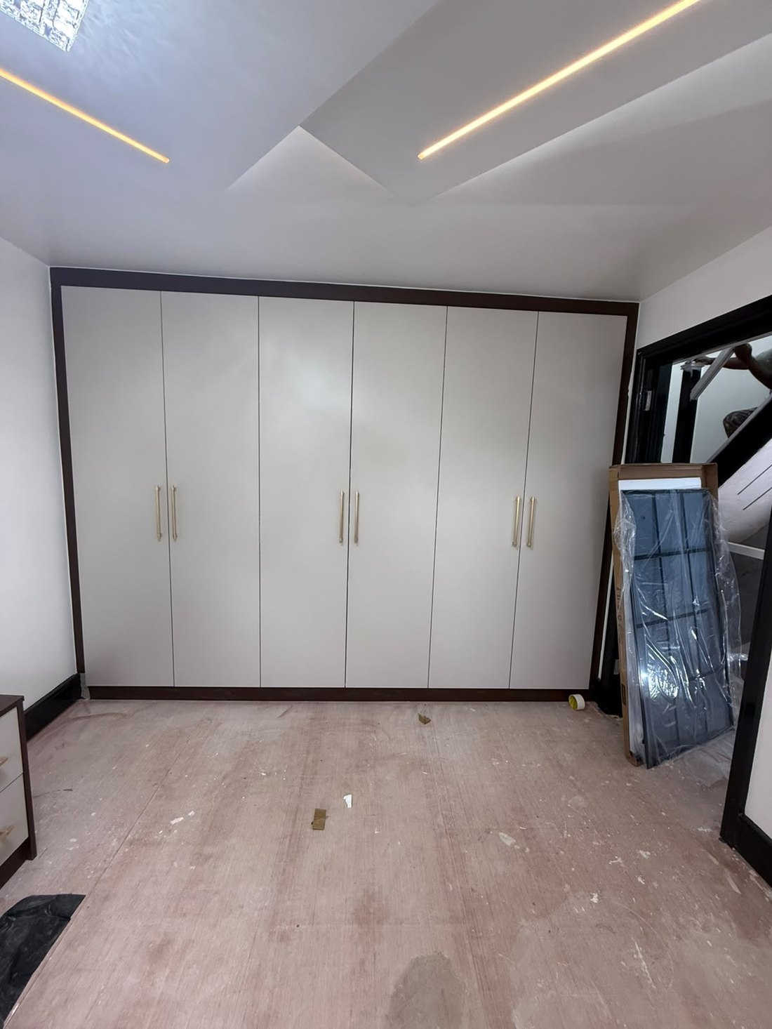 Fitted wardrobes and carpentry by All In One Builders, photograph 6